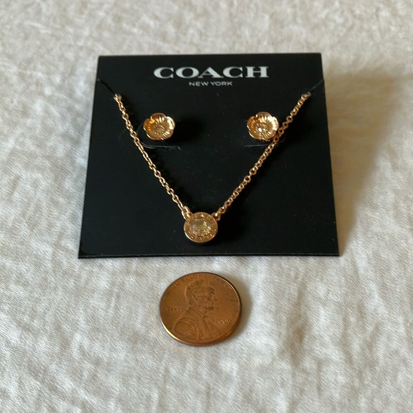 Coach: Rose Gold Jewelry Set- Necklace & Earrings - Picture 11 of 12